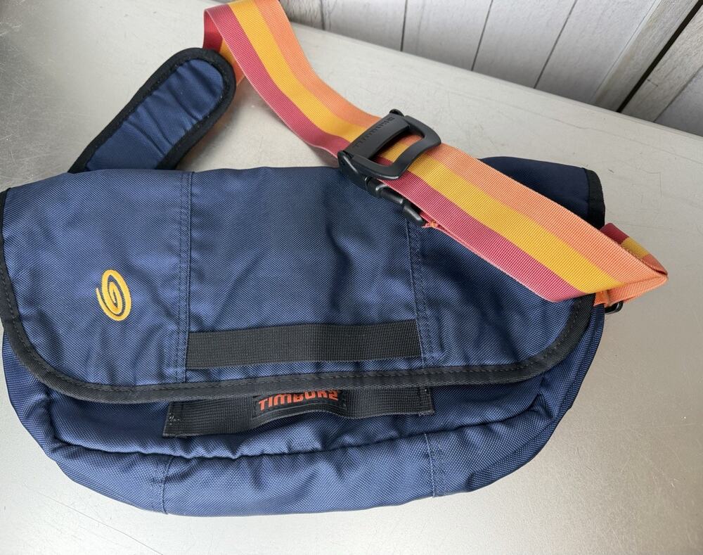 Timbuk2 Catapult Sling Messenger Bag Hip Pack Shoulder Crossbody Navy Blue